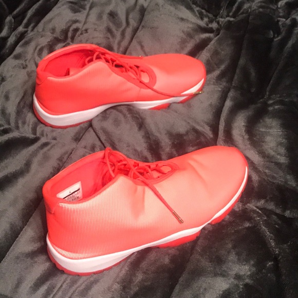 jordan future trainers